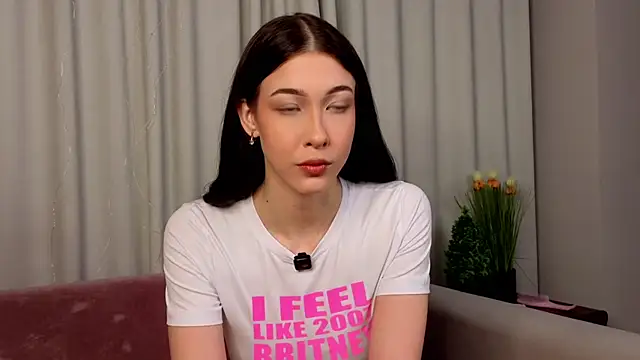 EviaRabasca online show from 02-26-26, 11:42