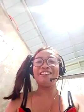 Snapshot of pinayhotii chatting on 06-02-26, 07:10 pinayhotii online show from 06-02-26, 07:10
