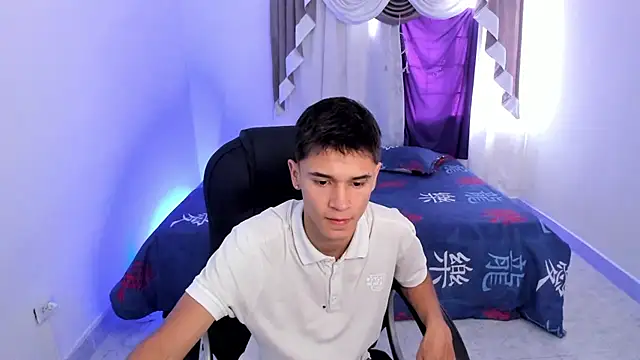 Aron Boyy online show from 10-06-25, 07:44