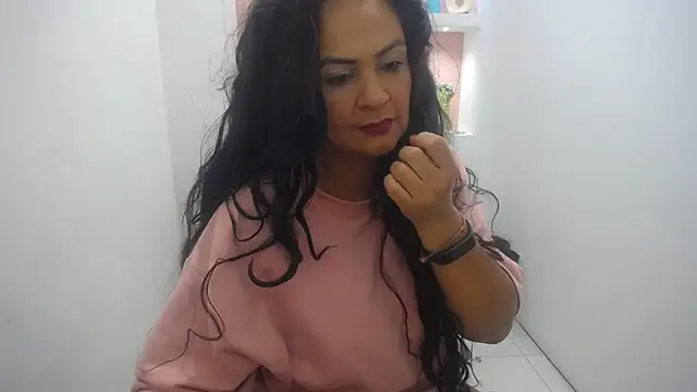 FunnyMatureXxX online show from 12-14-25, 06:23