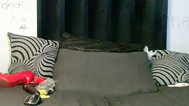 Snapshot of QueenpatieX chatting on 02-28-26, 10:33 QueenpatieX online show from 02-28-26, 10:33