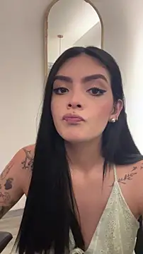 Snapshot of AliceRitter chatting on 06-12-26, 10:30 AliceRitter online show from 06-12-26, 10:30