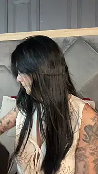 Snapshot of AliceRitter chatting on 07-04-26, 12:06 AliceRitter online show from 07-04-26, 12:06