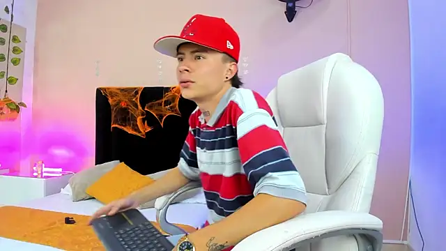 Nascary Fox online show from 10-01-25, 07:53