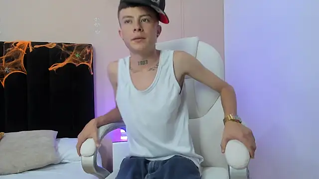 Nascary Fox online show from 10-06-25, 07:33