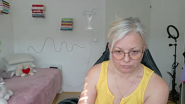 Linsy Kim online show from 03-28-26, 12:27