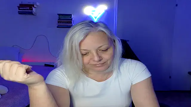 Linsy Kim online show from 04-16-26, 09:50