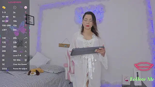 milfAaura online show from 03-17-26, 03:11