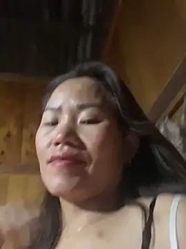 Snapshot of Han_Han20 chatting on 10-15-25, 10:21 Han Han20 online show from 10-15-25, 10:21