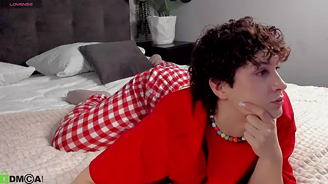 Adeline Perle online show from 01-14-26, 03:34