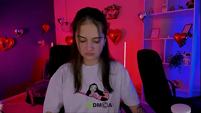 Snapshot of talia_seduce chatting on 02-14-26, 09:33 talia seduce online show from 02-14-26, 09:33