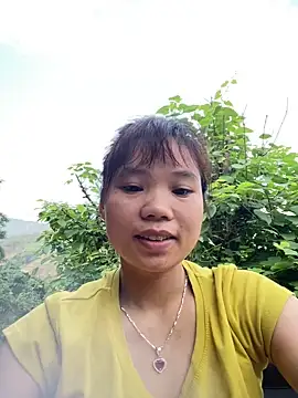 Snapshot of Ngoc-bbi chatting on 04-28-26, 12:20 Ngoc-bbi online show from 04-28-26, 12:20
