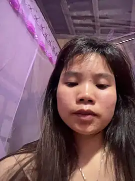 Snapshot of Ngoc-bbi chatting on 05-18-26, 05:19 Ngoc-bbi online show from 05-18-26, 05:19