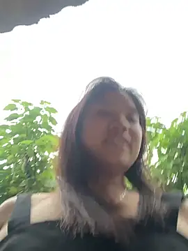 Snapshot of Ngoc-bbi chatting on 06-11-26, 09:29 Ngoc-bbi online show from 06-11-26, 09:29