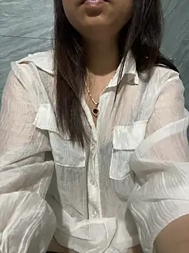 Snapshot of Ngoc-bbi chatting on 07-29-26, 01:48 Ngoc-bbi online show from 07-29-26, 01:48