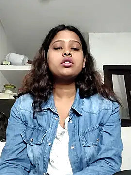 Snapshot of karina_0099 chatting on 11-11-25, 06:24 karina 0099 online show from 11-11-25, 06:24