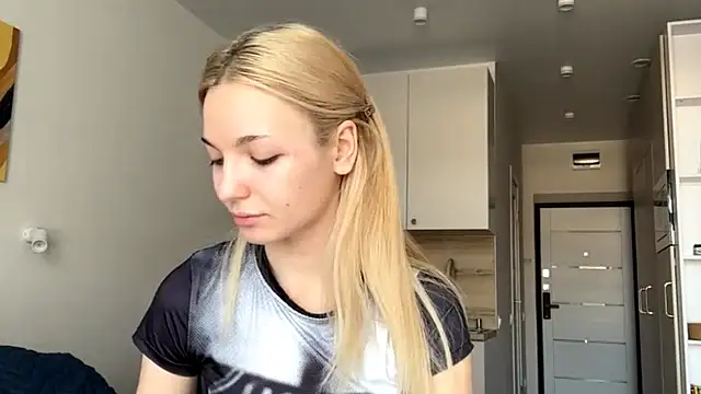 MycuteMolly online show from 10-08-25, 08:34