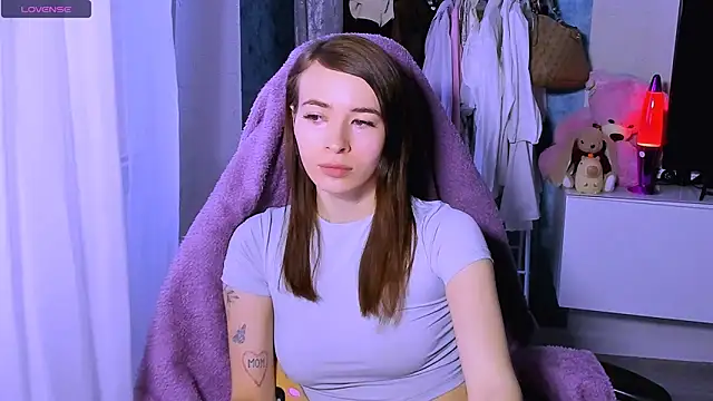 ZoyaMill online show from 11-09-25, 06:12