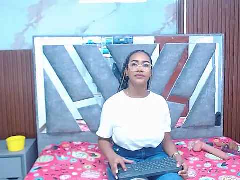 sanabeltits202cl online show from 09-10-25, 03:39