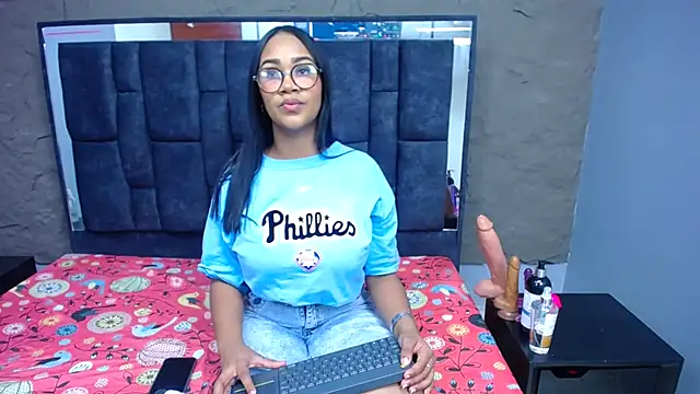 sanabeltits202cl online show from 02-17-26, 04:24