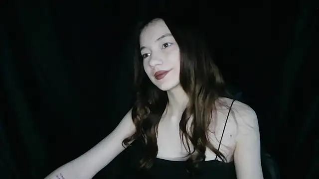 Liza-Kitty online show from 11-16-25, 06:19