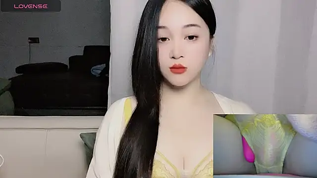 woaiqinqin online show from 12-14-25, 03:06