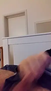 Snapshot of NewJoiner chatting on 02-07-26, 10:24 NewJoiner online show from 02-07-26, 10:24