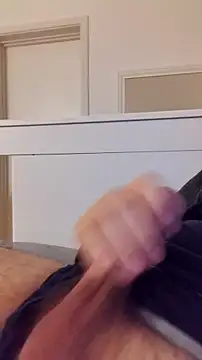 Snapshot of NewJoiner chatting on 03-23-26, 09:19 NewJoiner online show from 03-23-26, 09:19