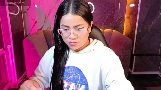 Victoria b  online show from 10-30-25, 07:58