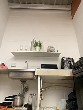 Jessyivonne online show from 10-23-25, 03:11