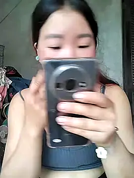 Snapshot of lylylove chatting on 06-22-26, 01:29 lylylove online show from 06-22-26, 01:29