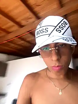 Snapshot of carvaloo chatting on 11-01-25, 05:37 carvaloo online show from 11-01-25, 05:37