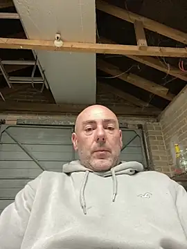 Richmcgee online show from 03-22-26, 08:23