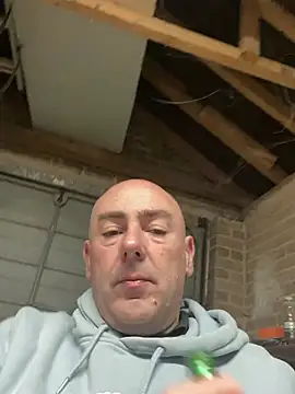 Richmcgee online show from 03-31-26, 07:25