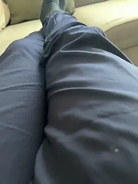 Snapshot of strmec chatting on 10-03-25, 10:34 strmec online show from 10-03-25, 10:34