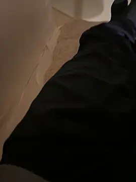 Snapshot of strmec chatting on 10-04-25, 04:38 strmec online show from 10-04-25, 04:38