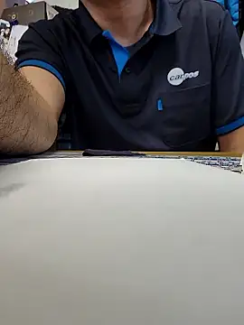 Snapshot of anggllaaa chatting on 10-31-25, 01:50 anggllaaa online show from 10-31-25, 01:50