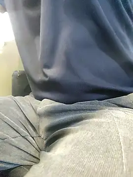 Snapshot of anggllaaa chatting on 11-28-25, 05:32 anggllaaa online show from 11-28-25, 05:32