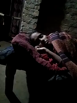 Snapshot of Hott_Nidhi chatting on 11-07-25, 03:45 Hott Nidhi online show from 11-07-25, 03:45