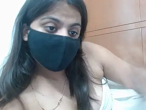 Snapshot of Vaani_Singha chatting on 09-10-25, 04:07 Vaani Singha online show from 09-10-25, 04:07