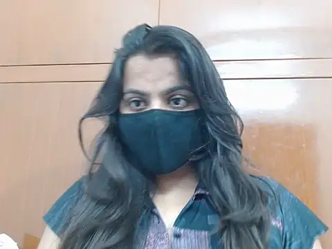 Snapshot of Vaani_Singha chatting on 09-12-25, 12:22 Vaani Singha online show from 09-12-25, 12:22