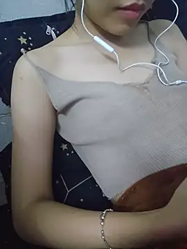 Snapshot of _Thaotam_ chatting on 05-31-26, 02:02 Thaotam online show from 05-31-26, 02:02