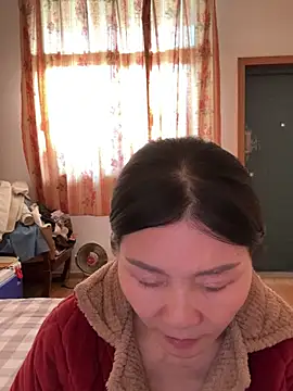 xiiuuff18 online show from 02-02-26, 08:02