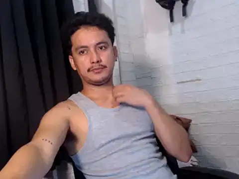 Snapshot of Tempting_jon chatting on 11-27-25, 09:44 Tempting jon online show from 11-27-25, 09:44