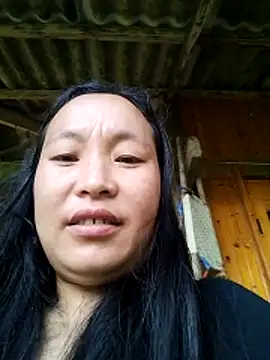 Snapshot of miss-su chatting on 05-18-26, 04:07 miss-su online show from 05-18-26, 04:07