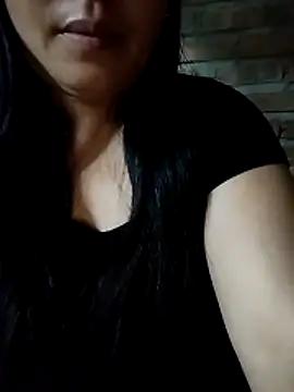 Snapshot of miss-su chatting on 06-01-26, 03:25 miss-su online show from 06-01-26, 03:25