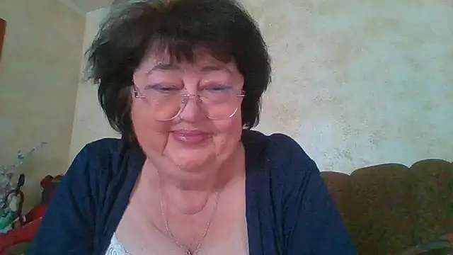 Snapshot of MilaSky5303 chatting on 04-19-26, 12:26 MilaSky5303 online show from 04-19-26, 12:26