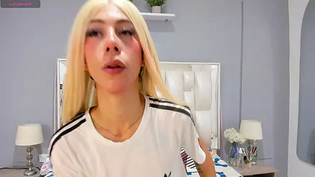 Darlyn tenderhot   online show from 11-08-25, 08:51