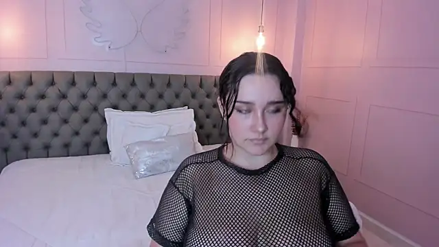 Briana 24 online show from 10-12-25, 06:18