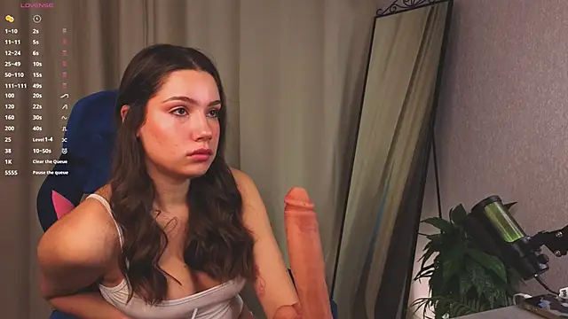 Tiny  Toon online show from 10-17-25, 06:16